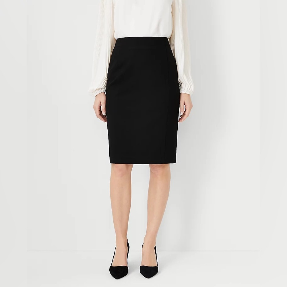 Ann Taylor pencil skirt - black